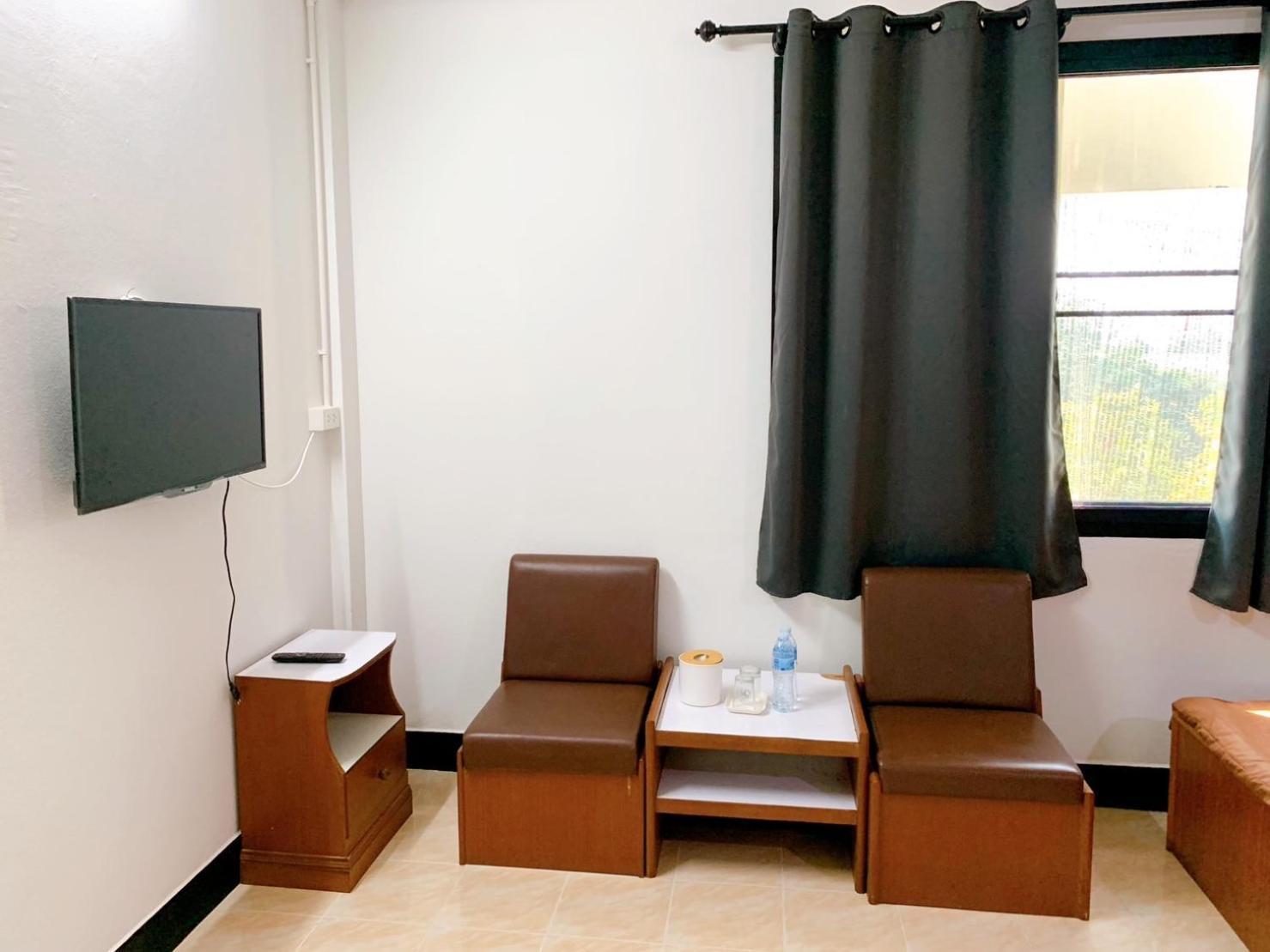 Tokyo Hotel Nakhonratcsaszima Kültér fotó