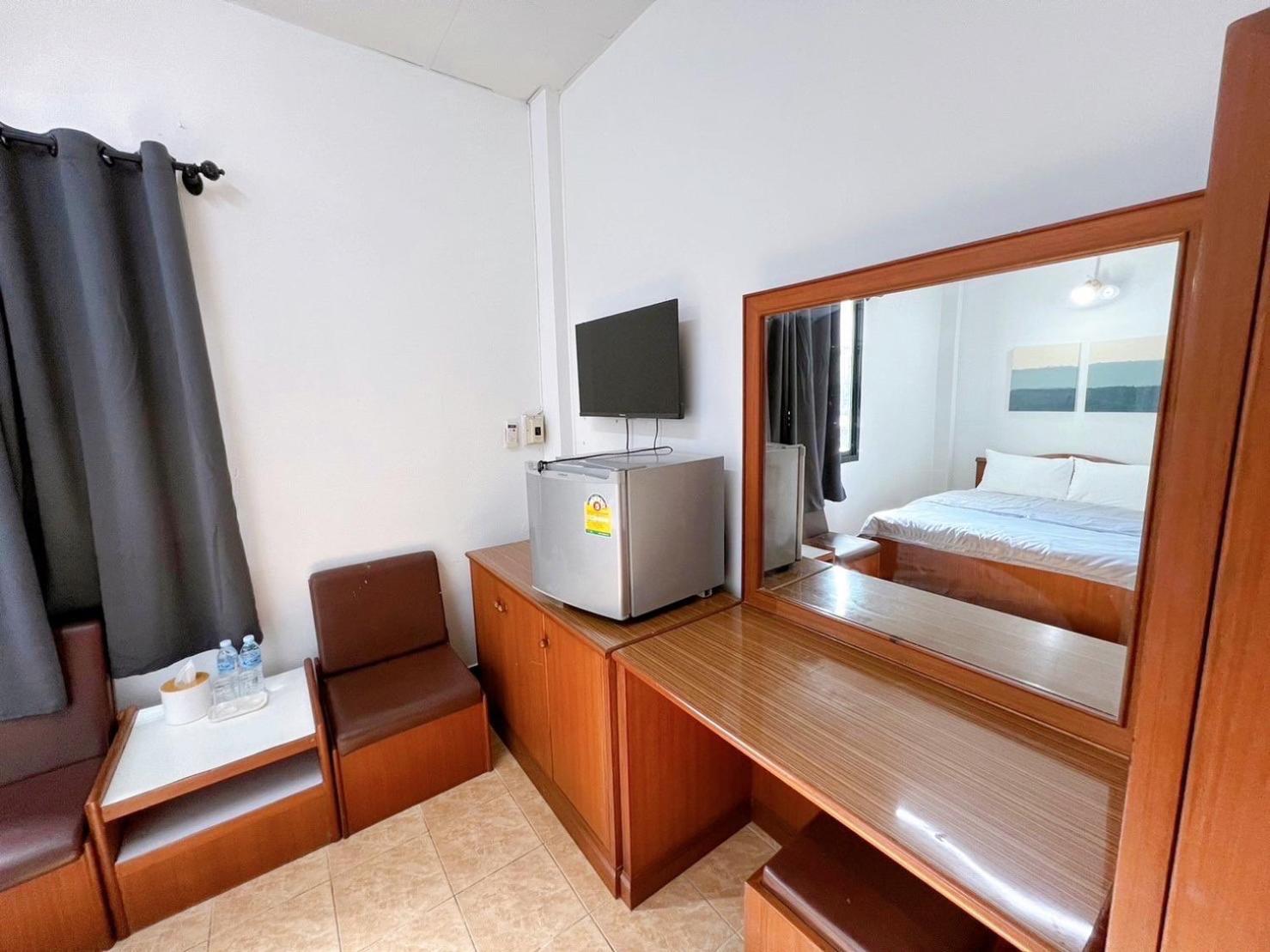 Tokyo Hotel Nakhonratcsaszima Kültér fotó