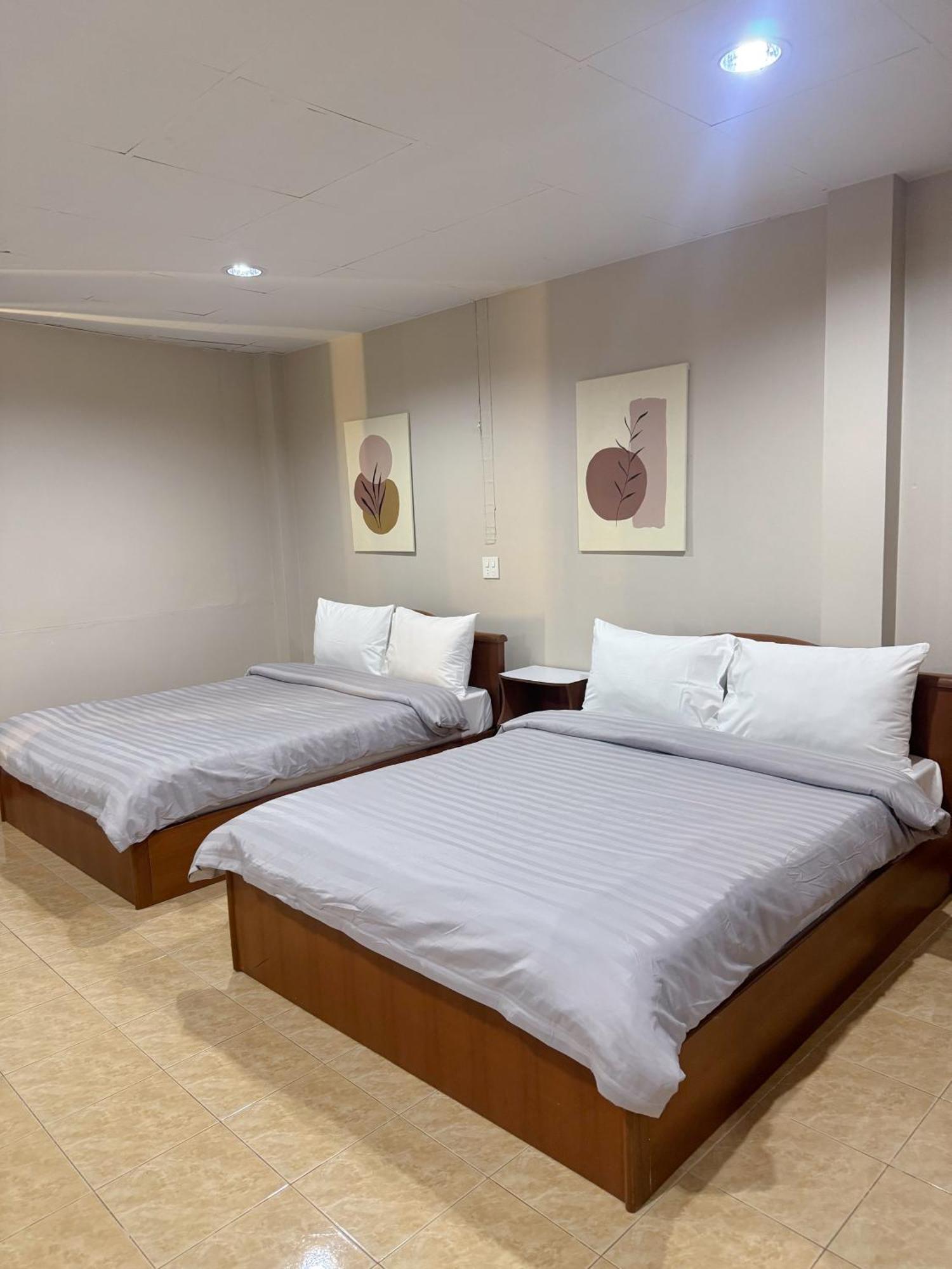 Tokyo Hotel Nakhonratcsaszima Kültér fotó